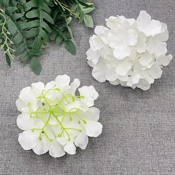 185 Artificial Hydrangea Heads Without Stems - Picture 1 of 4